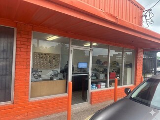 Plus de détails pour 5454 N Shepherd Dr, Houston, TX - Bureau, Local d'activités à louer
