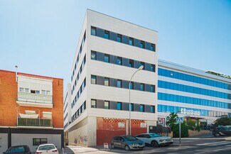 Plus de détails pour Calle Miguel Yuste, Madrid - Bureau à louer
