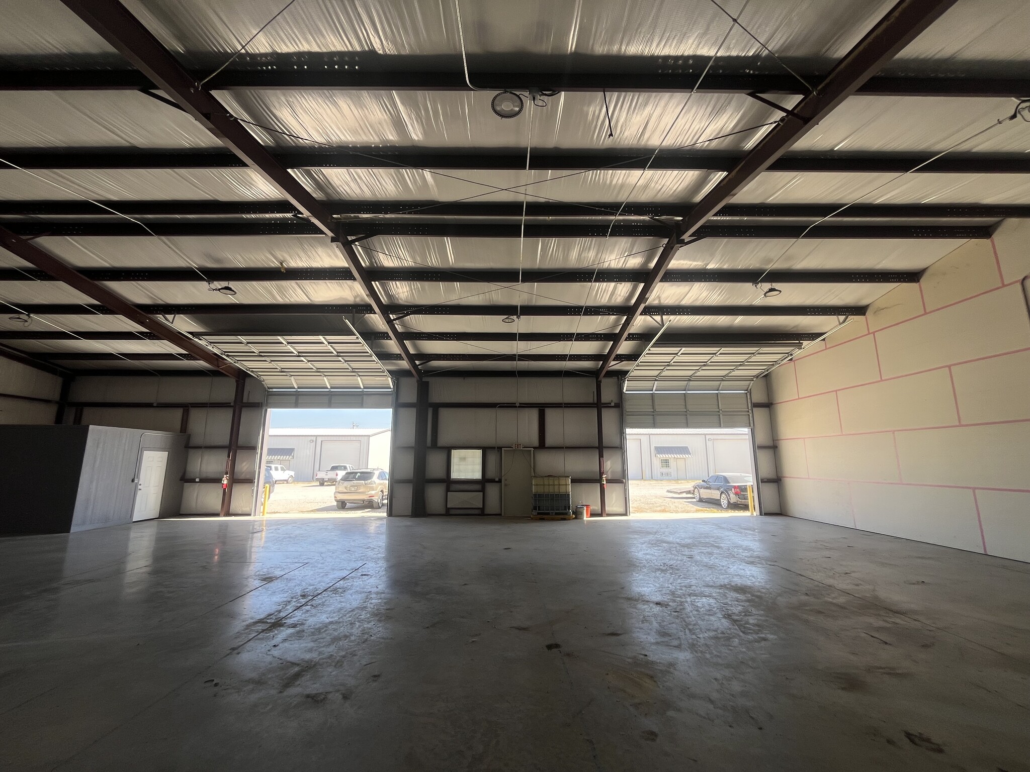 2170 Collins Rd, Denton, TX for lease Interior Photo- Image 1 of 5
