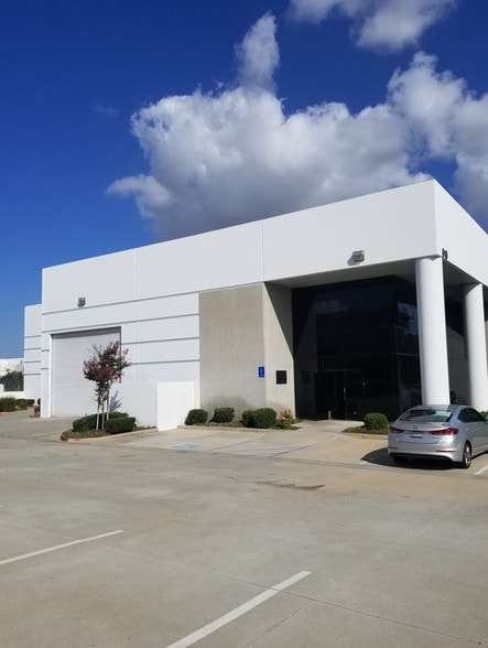 919 Radecki Ct, Rowland Heights, CA for lease - Primary Photo - Image 1 of 18