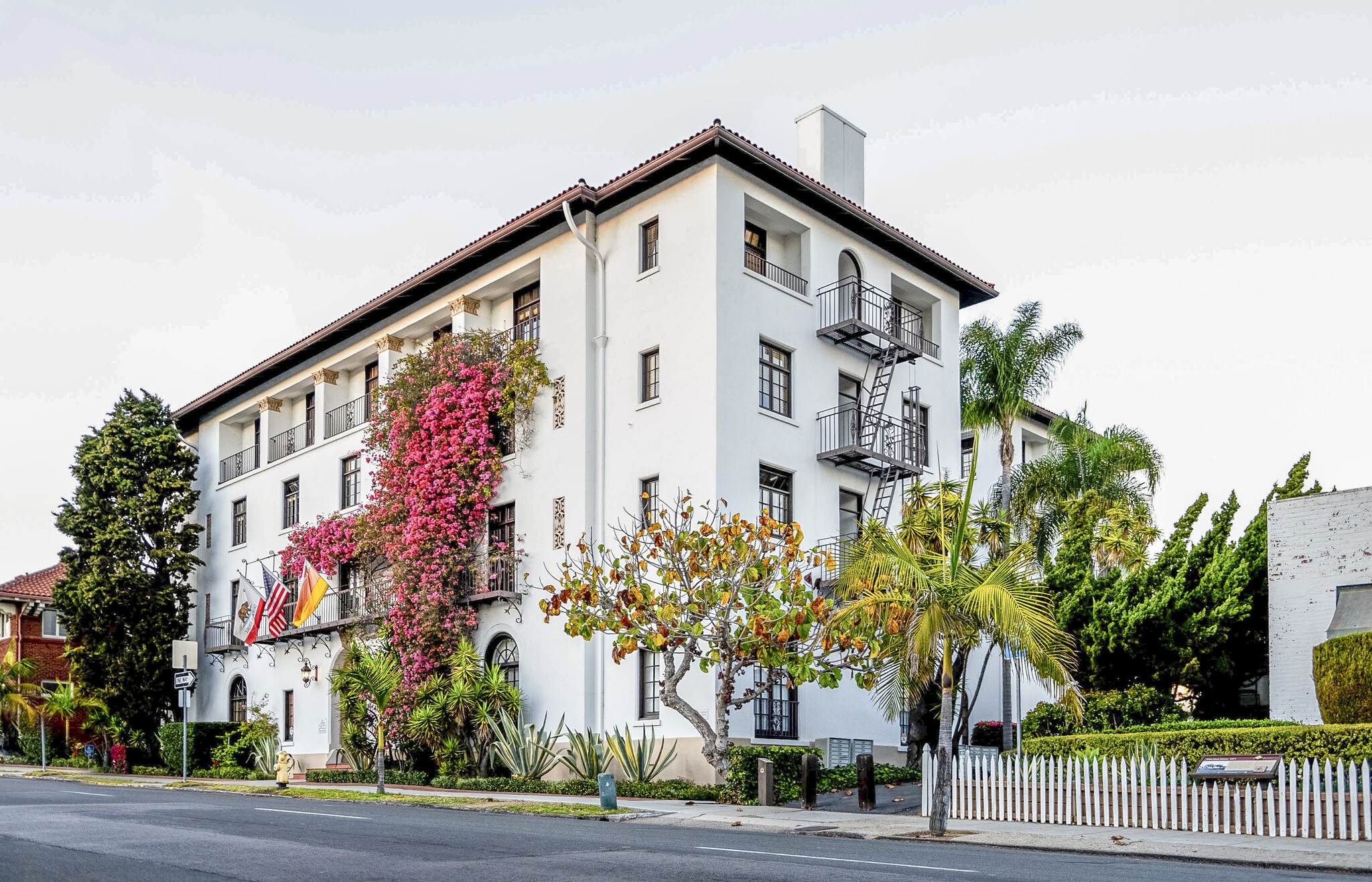 924 Anacapa St, Santa Barbara, CA à louer Photo du bâtiment- Image 1 de 10