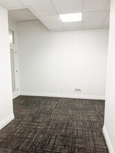 1124 Gainsborough Rd, London, ON for lease Interior Photo- Image 1 of 7