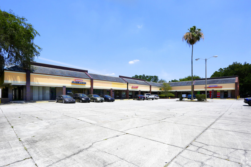 3102-3130 E State Road 60, Valrico, FL for lease - Building Photo - Image 3 of 8