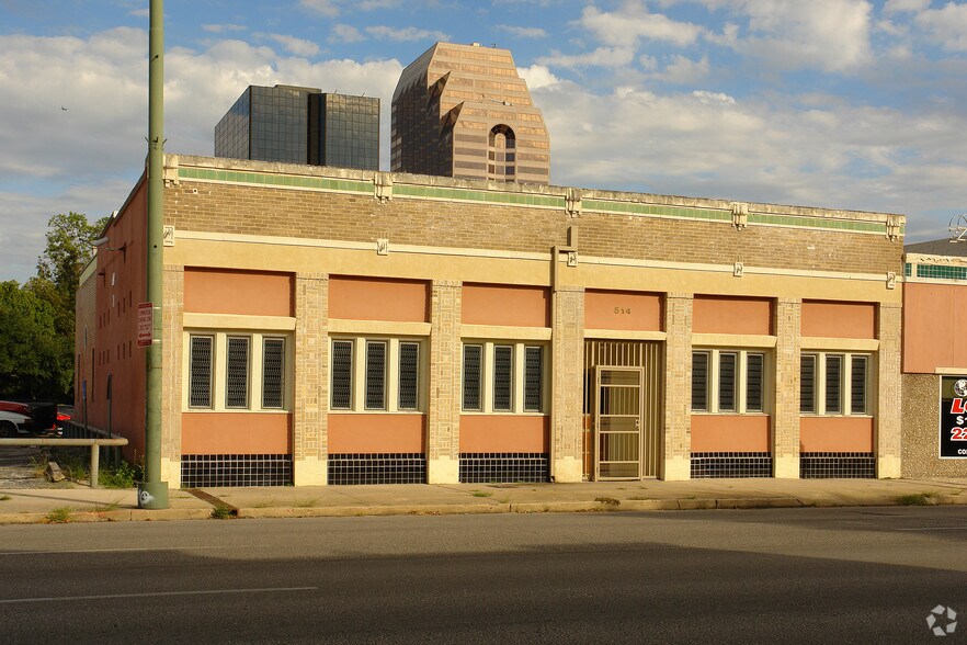 514-517 N Main Ave, San Antonio, TX à vendre - Photo principale - Image 1 de 2