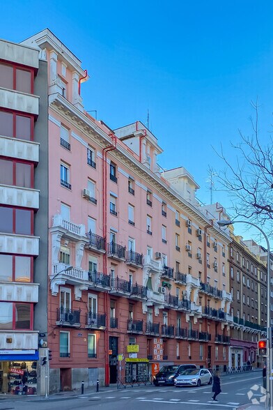 Calle De Cartagena, 110, Madrid, Madrid for sale - Primary Photo - Image 1 of 2