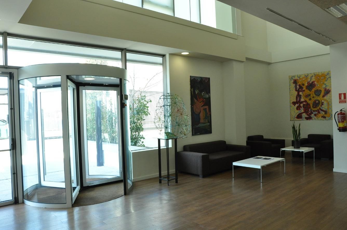 Office in Alcobendas, Madrid for sale Primary Photo- Image 1 of 19