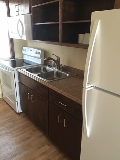 765 Humboldt Ave, Wells, NV for sale - Interior Photo - Image 2 of 10