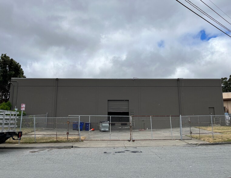 306-310 S Maple Ave, South San Francisco, CA à louer - Photo du bâtiment - Image 2 de 7