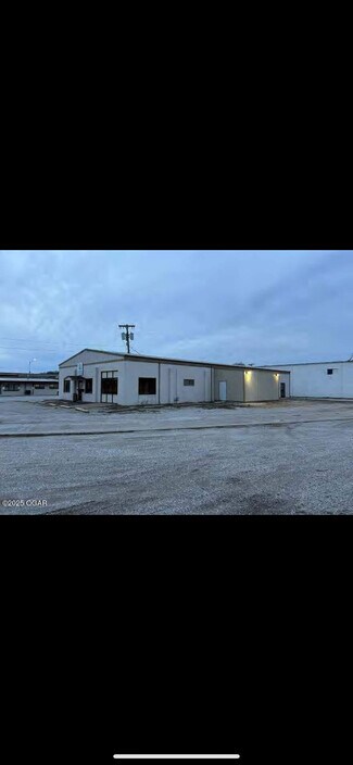 Plus de détails pour 108 Dairy st, Monett, MO - Bureau à vendre