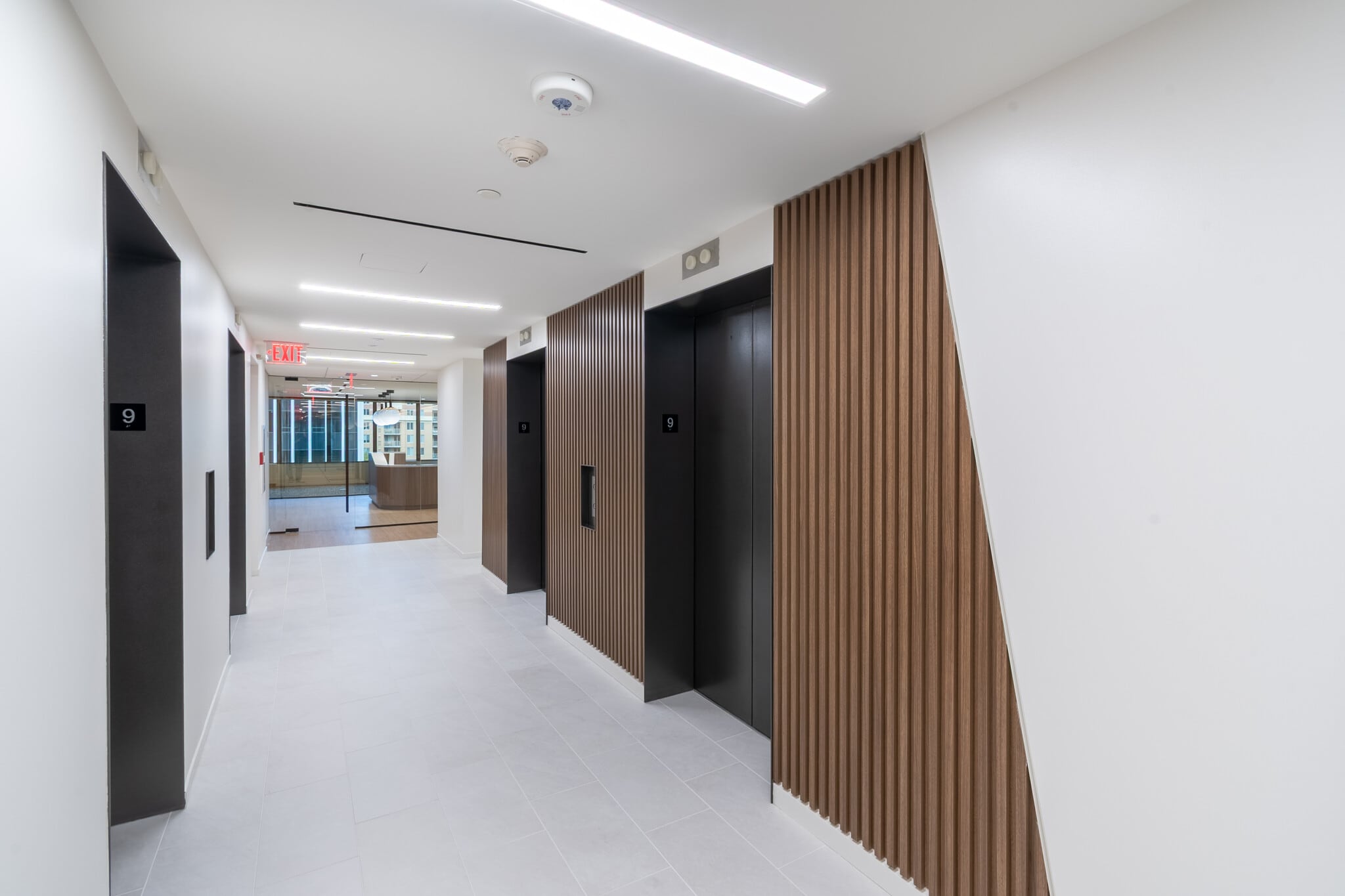 1500 Wilson Blvd, Arlington, VA for lease Interior Photo- Image 1 of 5