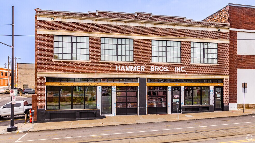 407 Grand Blvd, Kansas City, MO à louer - Photo du bâtiment - Image 3 de 11
