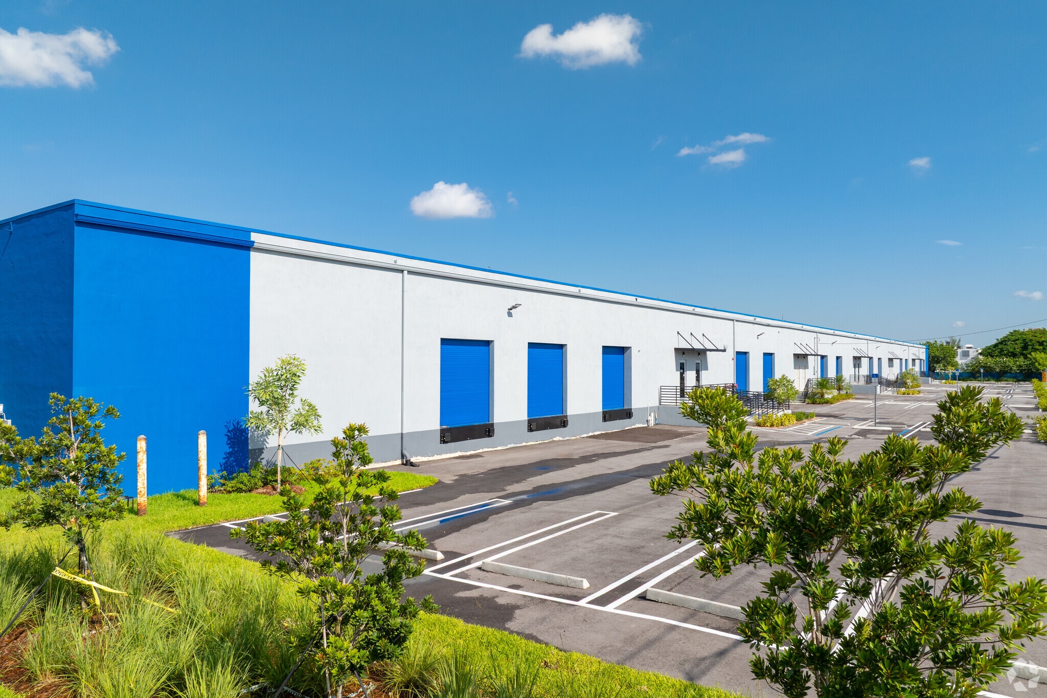 7100 NW 36th Ave, Miami, FL for lease Primary Photo- Image 1 of 21