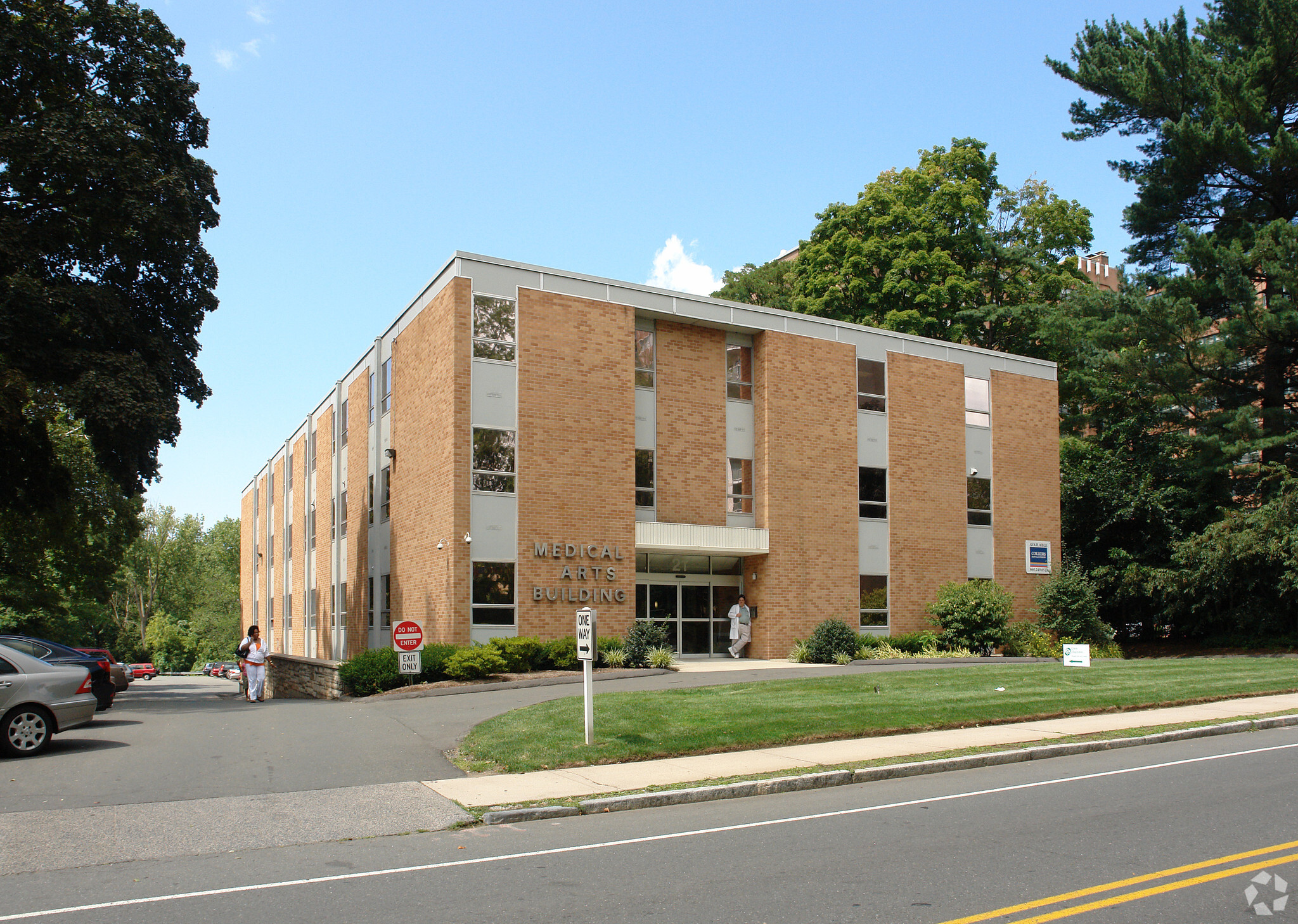 21 Woodland St, Hartford, CT à vendre Photo principale- Image 1 de 5