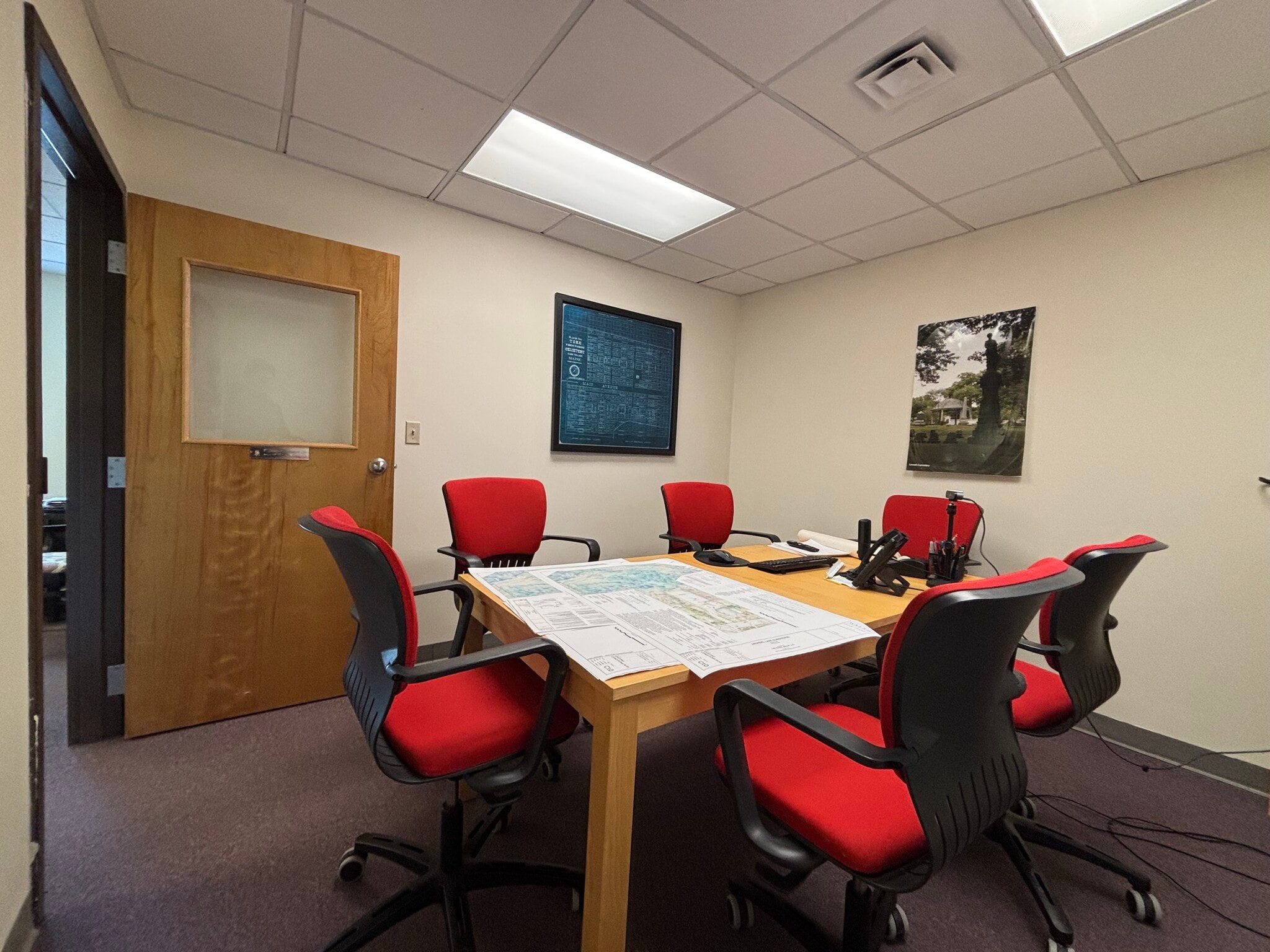 1 Karen Dr, Westbrook, ME for lease Interior Photo- Image 1 of 2