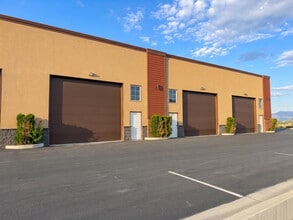 1471 W 1250 S, Orem, UT for lease Interior Photo- Image 2 of 11