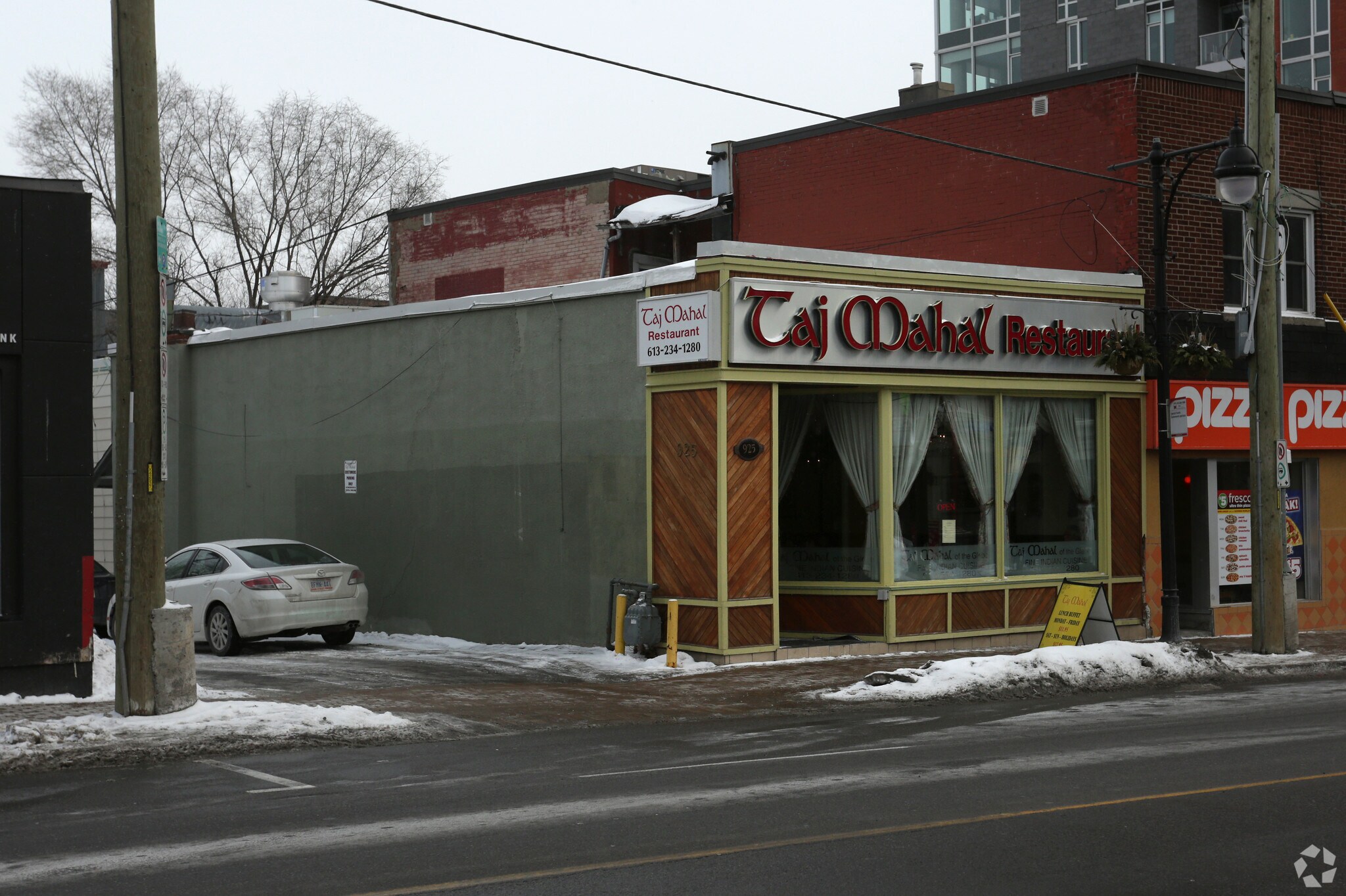 925 Bank St, Ottawa, ON for sale Primary Photo- Image 1 of 1