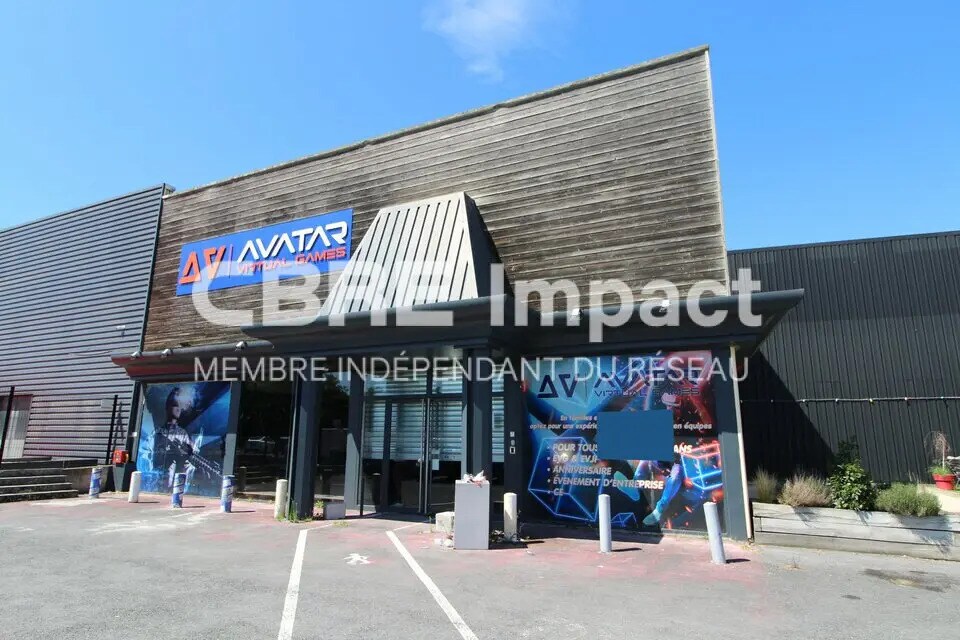 Retail in Tinqueux for lease Building Photo- Image 1 of 12