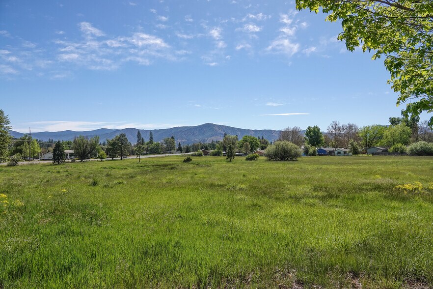 0 Highway 3, Etna, CA à vendre - Photo du bâtiment - Image 3 de 25