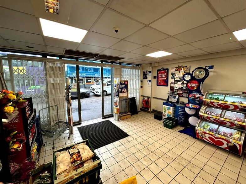 171-175 Gloucester Rd, Bristol for lease - Interior Photo - Image 2 of 3