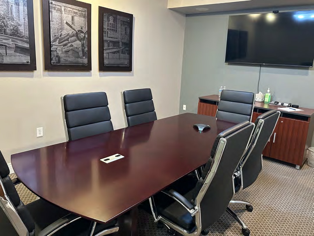 9366-9386 Montgomery Rd, Cincinnati, OH for lease Interior Photo- Image 1 of 5