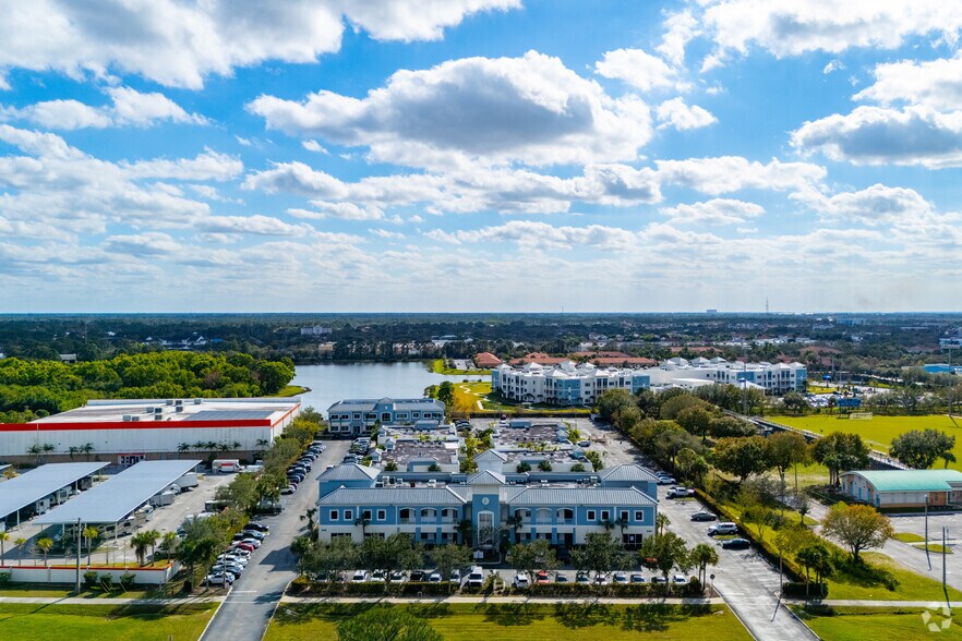 540 NW University, Port Saint Lucie, FL à vendre - Aérien - Image 2 de 18