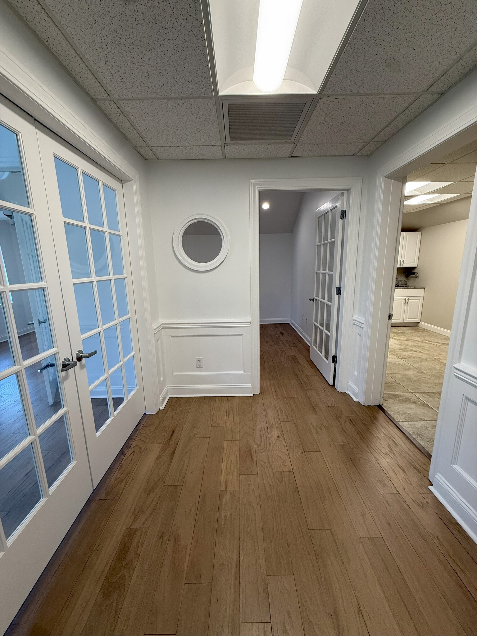 414 Main St, Port Jefferson, NY for lease Interior Photo- Image 1 of 11