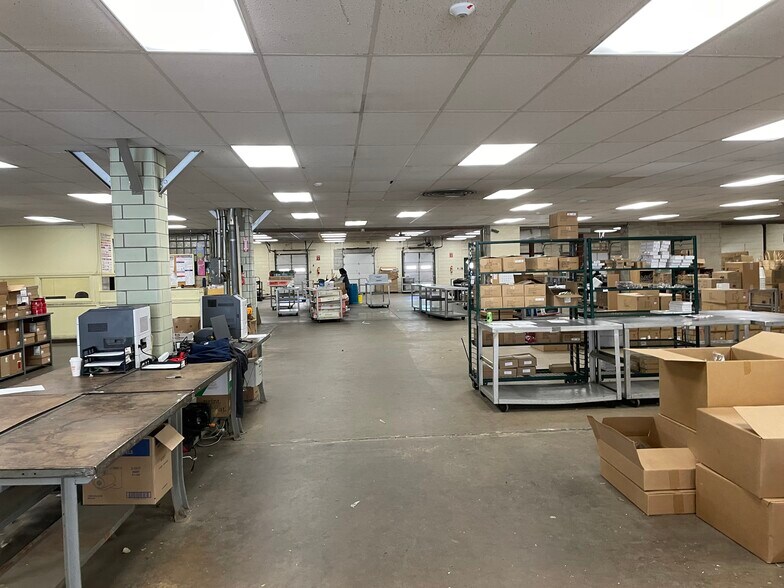 6215 Ardleigh St, Philadelphia, PA for sale - Interior Photo - Image 3 of 11