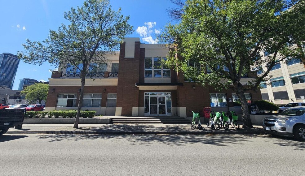 1420 St Paul St, Kelowna, BC for lease - Building Photo - Image 2 of 2