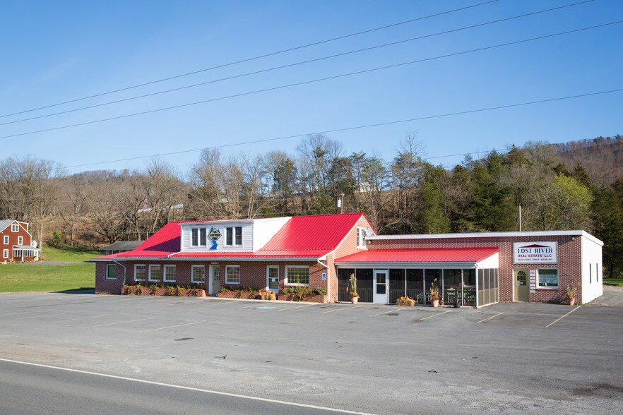 8079 State Road 259, Lost City, WV for sale - Primary Photo - Image 1 of 17
