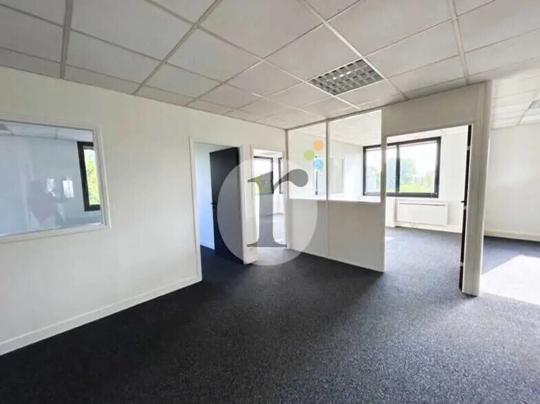 Bureau dans Capinghem à louer - Photo intérieure - Image 2 de 7