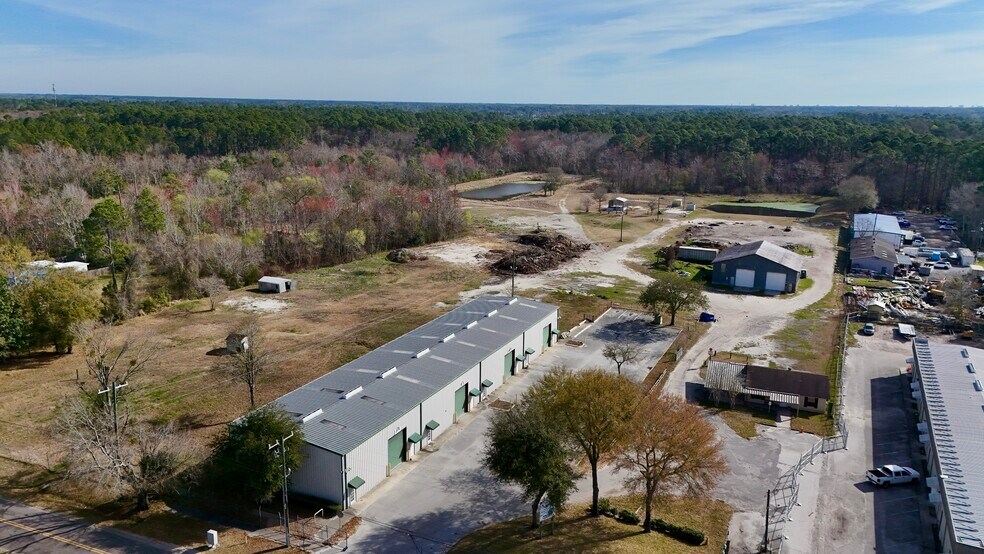 3075 Leon Rd, Jacksonville, FL à louer - Photo du bâtiment - Image 2 de 5