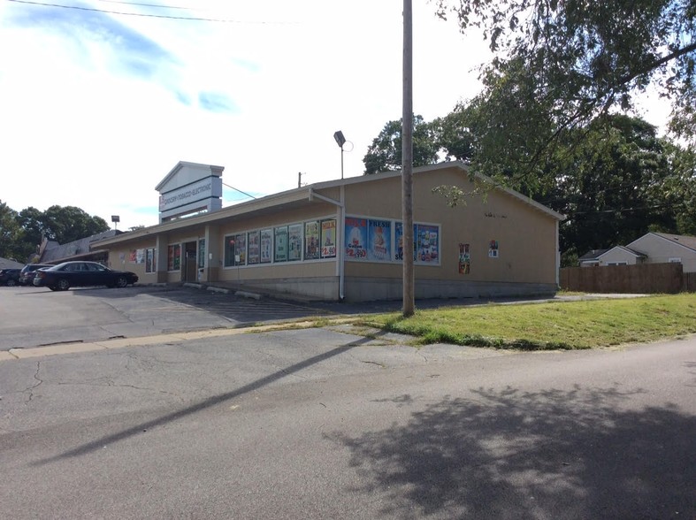 5001 Central Ave, Lake Station, IN for sale - Building Photo - Image 1 of 1