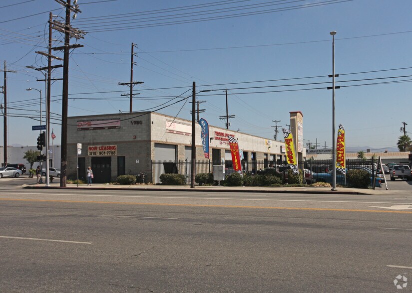 7750 Sepulveda Blvd, Van Nuys, CA à louer - Photo principale - Image 1 de 3