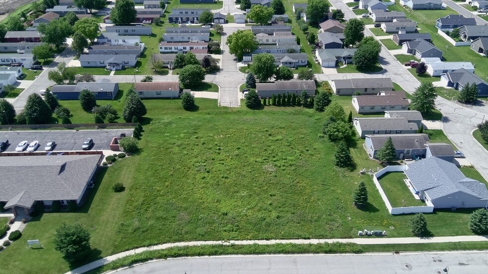 Maine Ave, Rochester, MN à vendre - Photo du bâtiment - Image 2 de 5