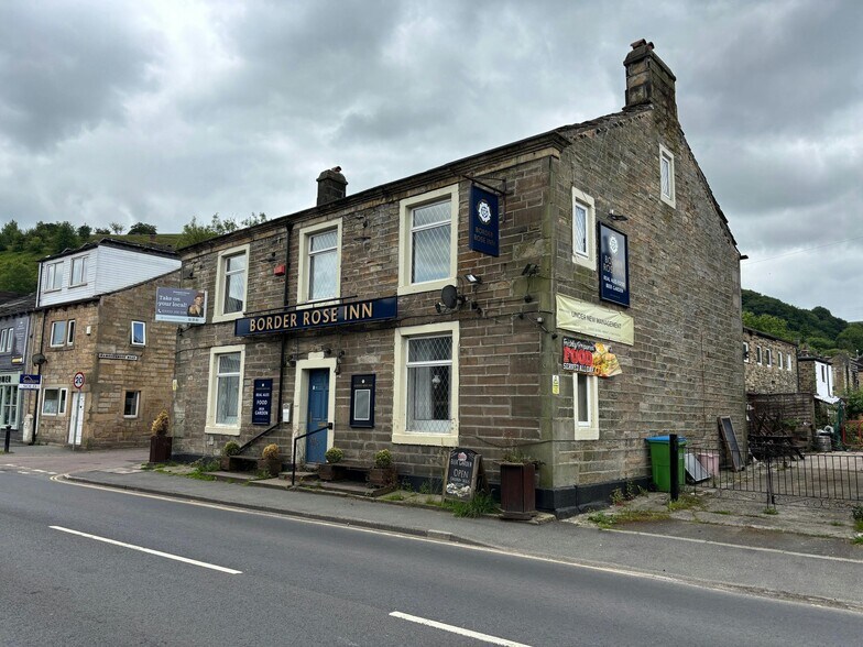 772 Rochdale Rd, Todmorden for sale - Building Photo - Image 1 of 16