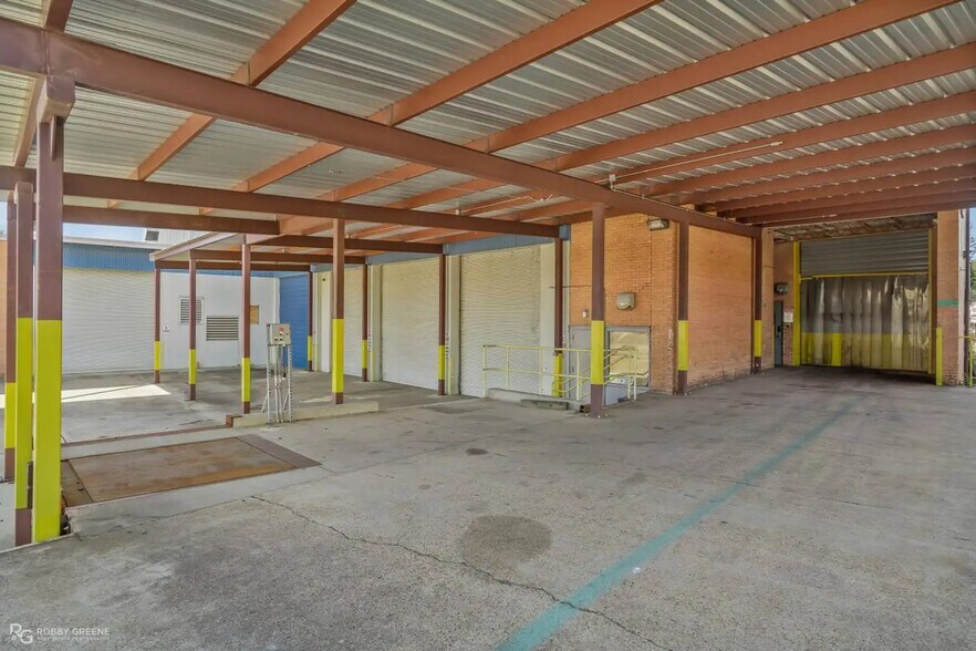 400 Lake St, Shreveport, LA à vendre - Photo du bâtiment - Image 2 de 23