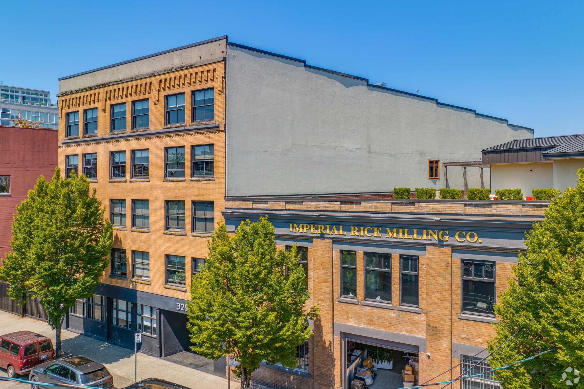 325-329 Railway St, Vancouver, BC for lease Building Photo- Image 1 of 7