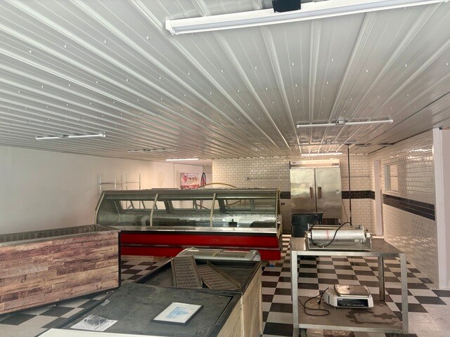 6606 S State Route 1, Saint Anne, IL for sale - Building Photo - Image 3 of 6