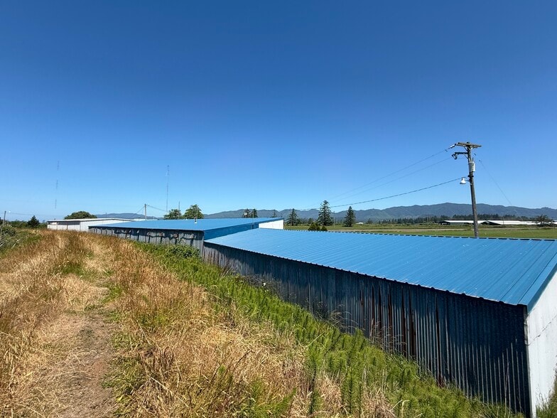 175 3rd St, Tillamook, OR for sale - Building Photo - Image 3 of 5