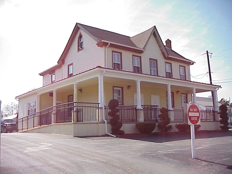 3120 W Ridge Pike, Eagleville, PA à louer - Photo du bâtiment - Image 1 de 2