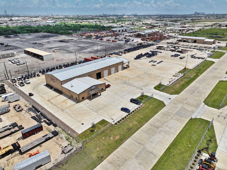 5654 Kingpin Dr, Corpus Christi, TX for sale - Building Photo - Image 1 of 1