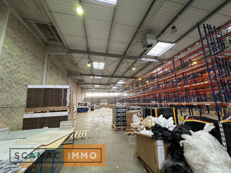 Industrial in LIEUSAINT for lease - Interior Photo - Image 2 of 5