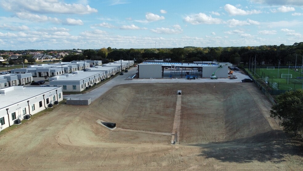 26717 Westheimer Pky, Katy, TX for lease - Building Photo - Image 3 of 6