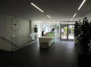 Office in Charenton-le-Pont for lease Lobby- Image 2 of 8