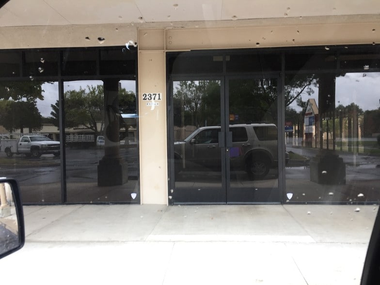 2355-2375 Athens Ave, Redding, CA for sale - Building Photo - Image 2 of 14