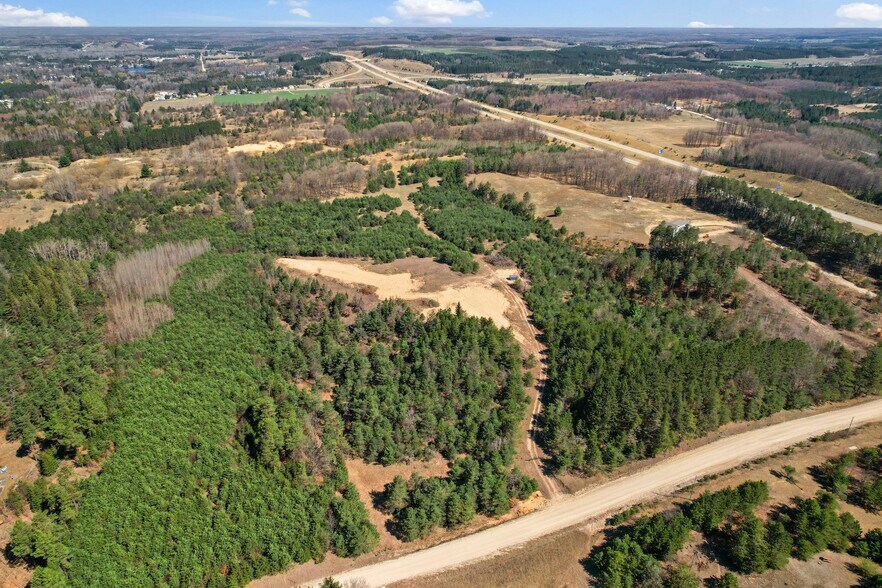 9553 18 1/2 Rd, Manton, MI à vendre - Photo du bâtiment - Image 2 de 27