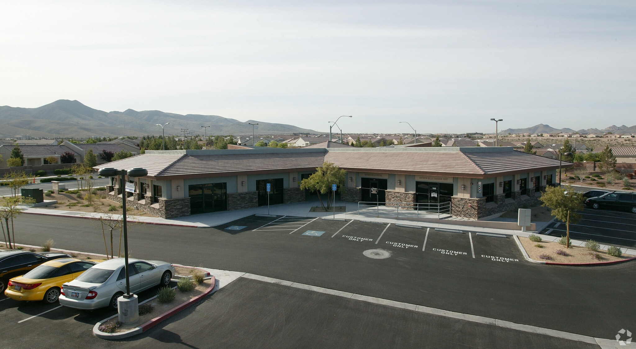 12211 S Eastern Ave, Henderson, NV à louer Photo principale- Image 1 de 13