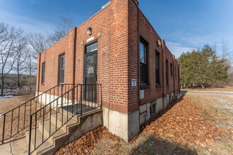 30 Harris St, Putnam, CT for lease Building Photo- Image 2 of 12