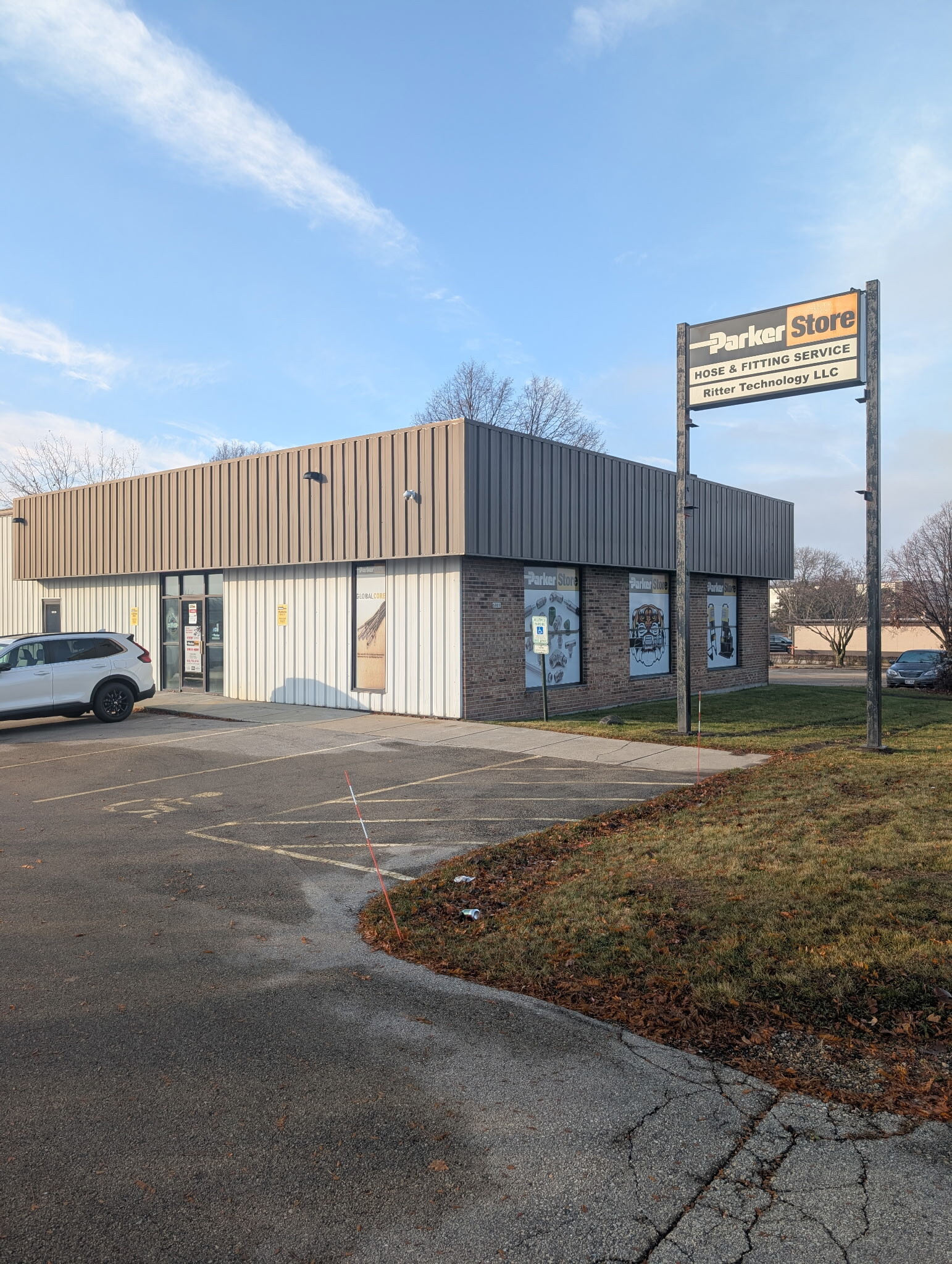 6909 Seybold Rd, Madison, WI for lease Interior Photo- Image 1 of 4