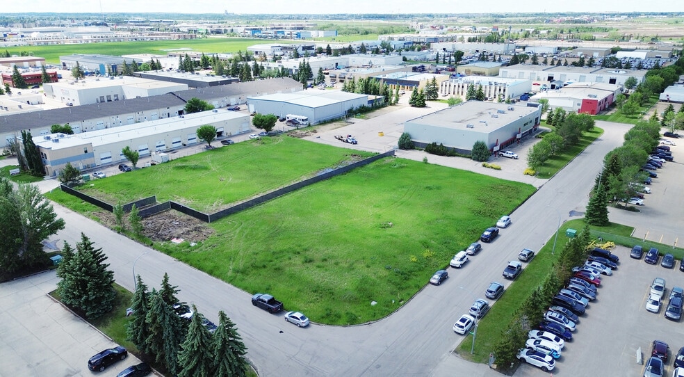 10830 180 St NW, Edmonton, AB for sale - Building Photo - Image 2 of 2